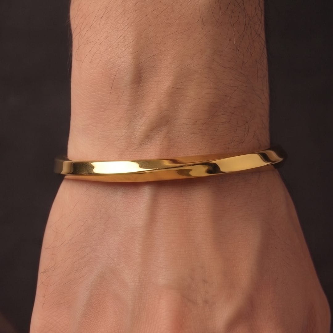 THE MEN THING The Perfect Rakhi Gift For Every Brother – COBRA CURVE GOLD - Premium Stainless Steel Open Bracelet With Timeless Style