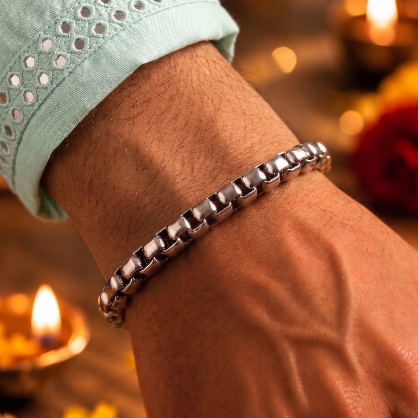 THE MEN THING The Perfect Rakhi Gift For Every Brother – CURVELET - Premium Genuine Titanium Steel Bracelet With Timeless Style (8 Inch)