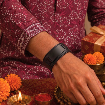 THE MEN THING The Perfect Rakhi Gift For Every Brother – DARKMATTER STRAP BLACK - Premium Genuine Leather Bracelet With Timeless Style (Adjustable)