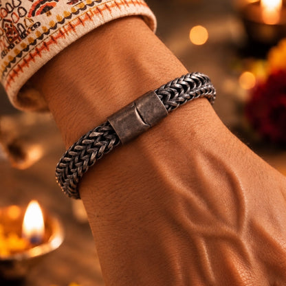 THE MEN THING The Perfect Rakhi Gift For Every Brother – FRANCO DIVIDE LINK - Premium Genuine Stainless Steel Bracelet With Timeless Style (8 Inch)