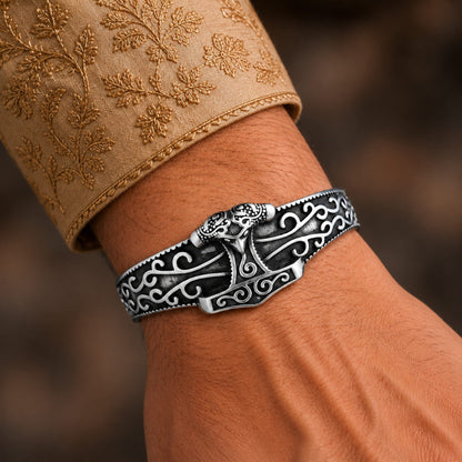 THE MEN THING The Perfect Rakhi Gift For Every Brother – ODIN'S EMBRACE - Premium Genuine Stainless Steel Bracelet With Timeless Style (Adjustable)