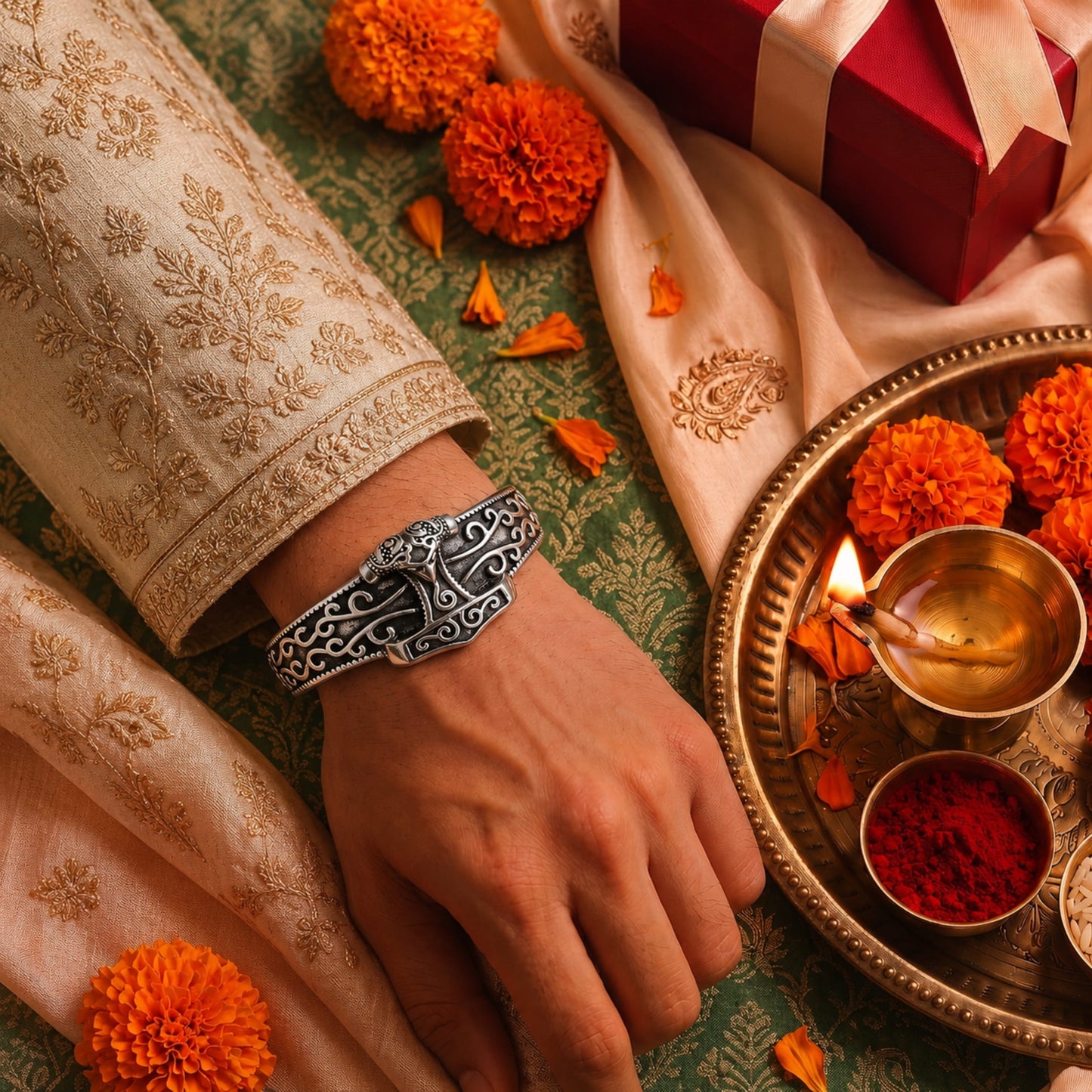THE MEN THING The Perfect Rakhi Gift For Every Brother – ODIN'S EMBRACE - Premium Genuine Stainless Steel Bracelet With Timeless Style (Adjustable)