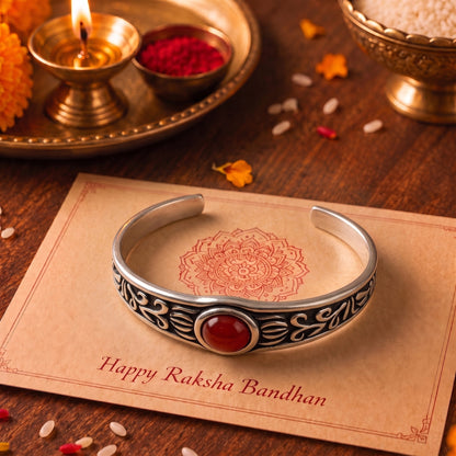 THE MEN THING The Perfect Rakhi Gift For Every Brother – ROZAEL CREST - Premium Genuine Stainless Steel Bracelet With Timeless Style (Adjustable)