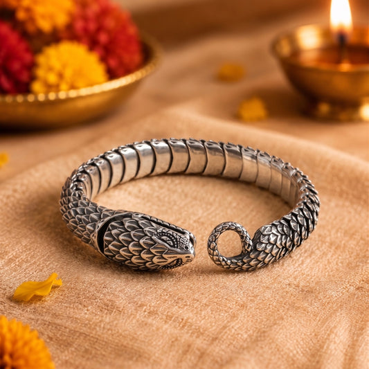THE MEN THING The Perfect Rakhi Gift For Every Brother – SNAKE BITE - Premium Genuine Titanium Steel Bracelet With Timeless Style (8 Inch)