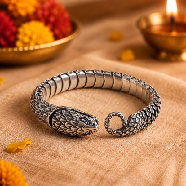 The Perfect Rakhi Gift For Every Brother – SNAKE BITE - Premium Genuine Titanium Steel Bracelet With Timeless Style (8 Inch)