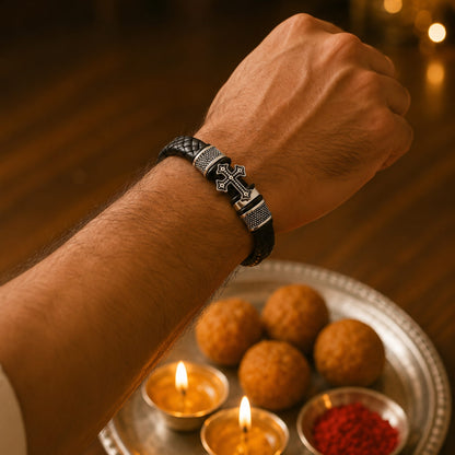 THE MEN THING The Perfect Rakhi Gift For Every Brother – TEMPLAR CROSS BLACK - Premium Genuine Leather Bracelet With Timeless Style (8 Inch)