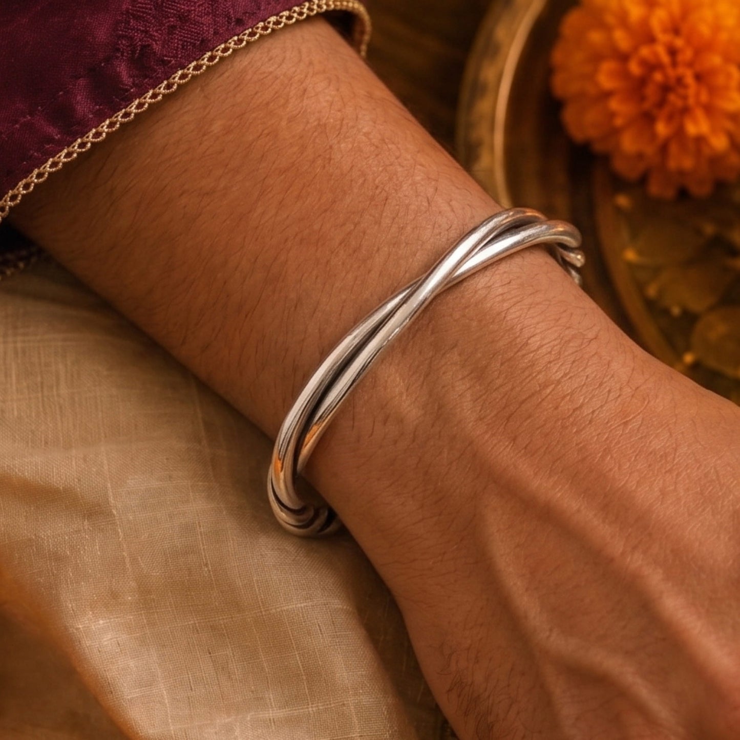 THE MEN THING The Perfect Rakhi Gift For Every Brother – VERVE TWISTED Premium Alloy Bracelet With Timeless Style (8 Inch)